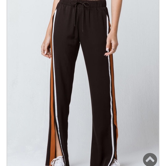 New ✅ Side Stripe Wide Leg Pants❤️ - Picture 3 of 5